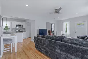 224 Francis Ave, North Providence, RI 02904 - Photo 4