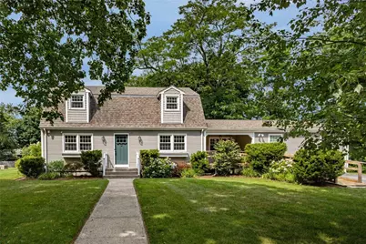 7 Heritage Road, Bristol, RI 02809 - Photo 1