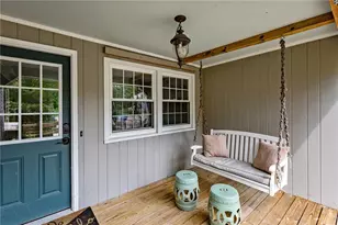 7 Heritage Rd, Bristol, RI 02809 - Photo 2