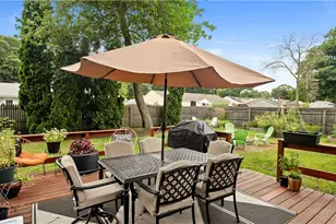51 Torrington Dr, Warwick, RI 02889 - Photo 30
