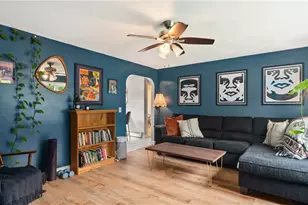 51 Torrington Dr, Warwick, RI 02889 - Photo 4