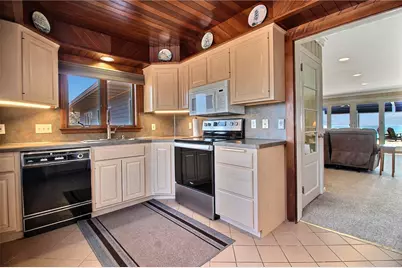 635 Atlantic Avenue, Westerly, RI 02891 - Photo 12