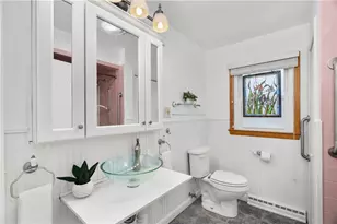 27 Gorizia St, Pawtucket, RI 02860 - Photo 14
