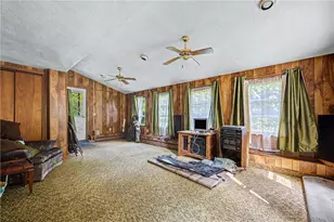 42 Sulyma St, Cumberland, RI 02864 - Photo 22