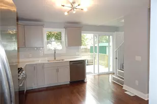 52 Hillwood St, Cranston, RI 02920 - Photo 4