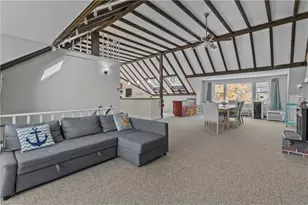 167 Coggeshall Ave, Newport, RI 02840 - Photo 4