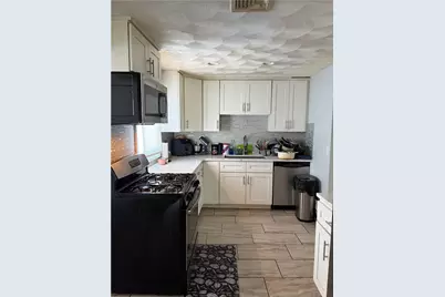 210 Pinecrest Drive, Pawtucket, RI 02861 - Photo 4
