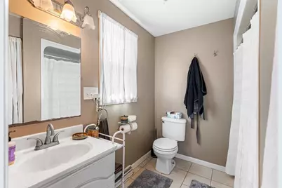10 Wannisett Avenue, East Providence, RI 02915 - Photo 8