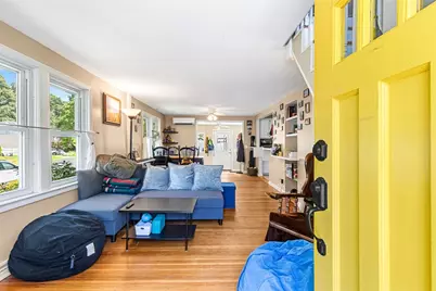 10 Wannisett Avenue, East Providence, RI 02915 - Photo 2