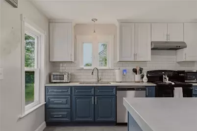 226 Turnpike Avenue, Portsmouth, RI 02871 - Photo 6