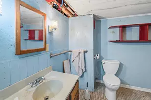 20 Colonial Village Rd, Hopkinton, RI 02804 - Photo 32
