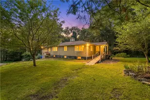 20 Colonial Village Rd, Hopkinton, RI 02804 - Photo 2