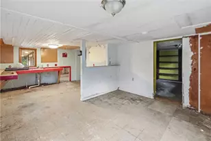 20 Colonial Village Rd, Hopkinton, RI 02804 - Photo 22