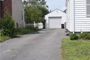 80 Martin St, Pawtucket, RI 02861 - Photo 2