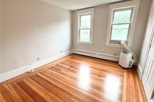 543 Lloyd Ave, Providence, RI 02906 - Photo 8