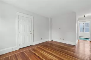 543 Lloyd Ave, Providence, RI 02906 - Photo 6