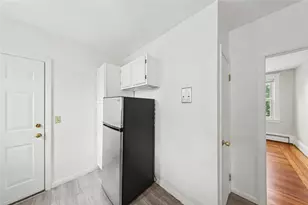 543 Lloyd Ave, Providence, RI 02906 - Photo 12