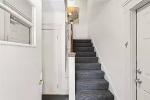 543 Lloyd Ave, Providence, RI 02906 - Photo 4
