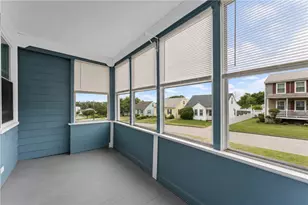 81 Hazelwood Ave, East Providence, RI 02914 - Photo 4
