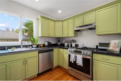 82 Cliffdale Avenue, Cranston, RI 02905 - Photo 10