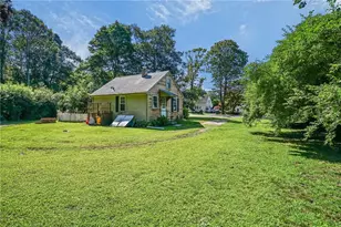 58 Essex Rd, North Kingstown, RI 02852 - Photo 4