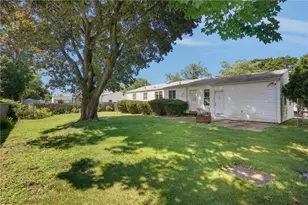 74 Ticonderoga Dr, Warwick, RI 02889 - Photo 30