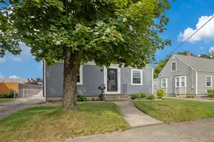116 Daggett Ave, Pawtucket, RI 02861 - Photo 32