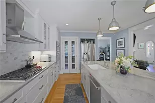 56 Somerset St, East Greenwich, RI 02818 - Photo 6