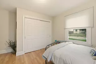 23 Cypress St, Portsmouth, RI 02871 - Photo 12