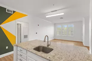 1000 Providence Pl, Providence, RI 02903 - Photo 8