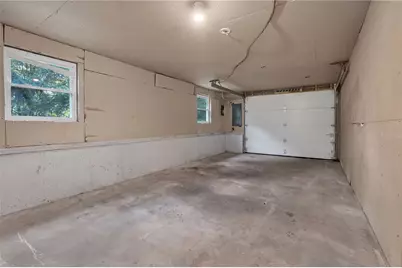 587 Central Avenue, Johnston, RI 02919 - Photo 26