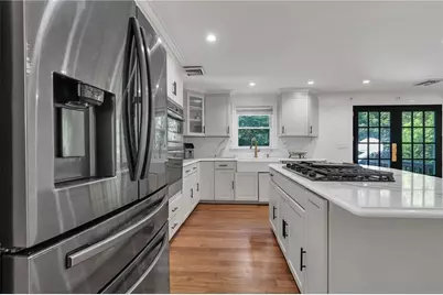 587 Central Avenue, Johnston, RI 02919 - Photo 2