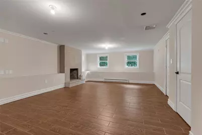 587 Central Avenue, Johnston, RI 02919 - Photo 8
