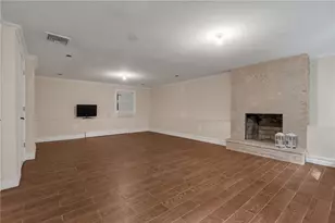 587 Central Ave, Johnston, RI 02919 - Photo 12