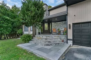 5 Basil Crossing, Cranston, RI 02921 - Photo 2