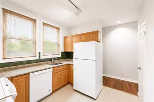 8 Slocum St, Providence, RI 02909 - Photo 4