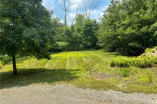 90 Old Mountain Rd, Richmond, RI 02898 - Photo 2