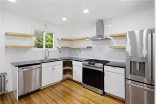 43 Sunset Ave, Providence, RI 02909 - Photo 8