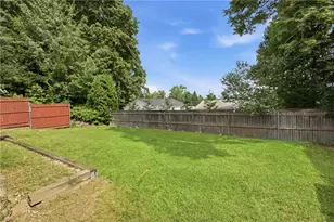 43 Sunset Ave, Providence, RI 02909 - Photo 24