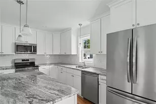 42 Vespia Ln, South Kingstown, RI 02879 - Photo 6