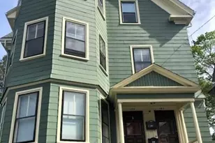 138 Doyle Ave, Providence, RI 02906 - Photo 16
