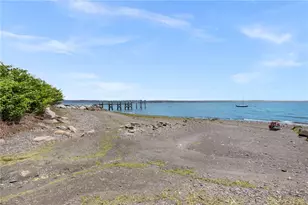 10 Johnnycake Ln, Portsmouth, RI 02871 - Photo 2