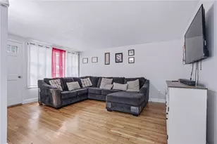 5 Packard Ave, Warwick, RI 02886 - Photo 10