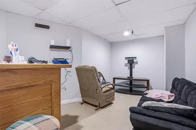 5 Packard Avenue, Warwick, RI 02886 - Photo 24