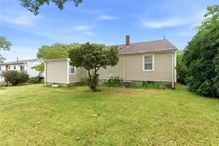 216 Hyde St, Cranston, RI 02920 - Photo 30