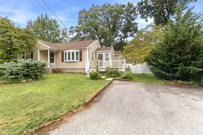 216 Hyde Street, Cranston, RI 02920 - Photo 2