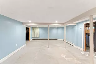 216 Hyde St, Cranston, RI 02920 - Photo 22