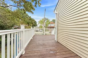 216 Hyde St, Cranston, RI 02920 - Photo 28