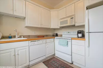 6 Restmere Terrace, Middletown, RI 02842 - Photo 2
