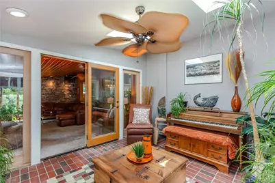 1 Polly Drive, North Providence, RI 02911 - Photo 8